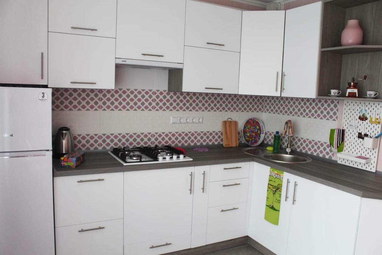 Apartment Next To Airport บอริสปิล ภายนอก รูปภาพ